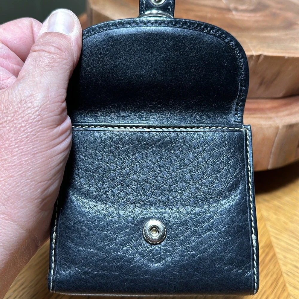 DOONEY & BOURKE Compact Bifold Snap Wallet - Picture 5 of 12